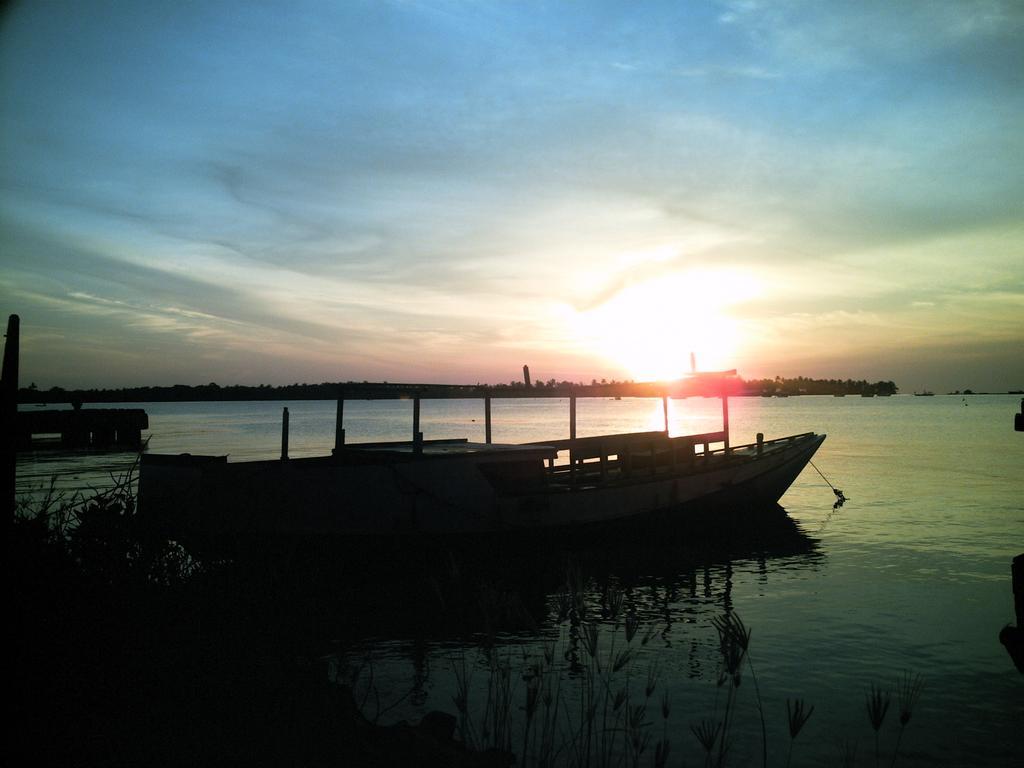 Escape Karimunjawa Hotell Semarang Exteriör bild