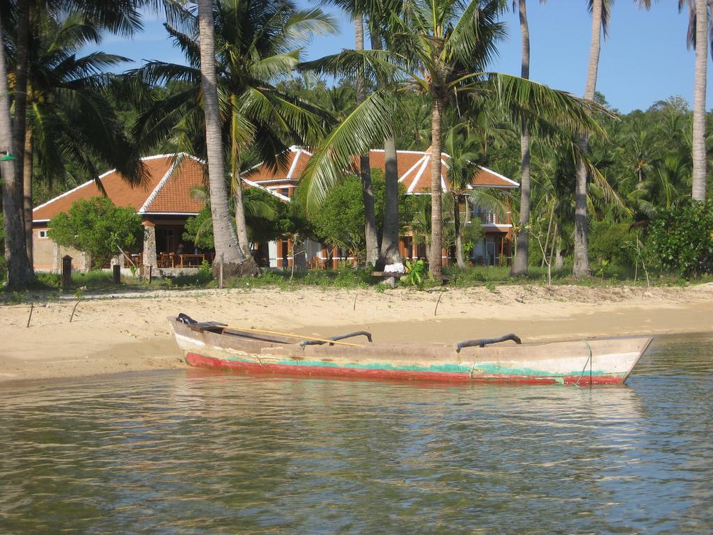 Escape Karimunjawa Hotell Semarang Exteriör bild